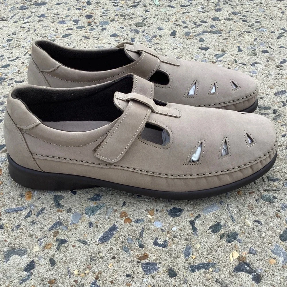 SAS Tripad Comfort Taupe Nubuck Leather Walking Sandals Womens‎ 11 W USA Made